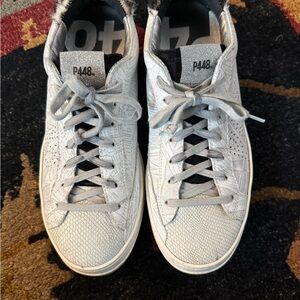 P448 Gray and White Textured Sneakers